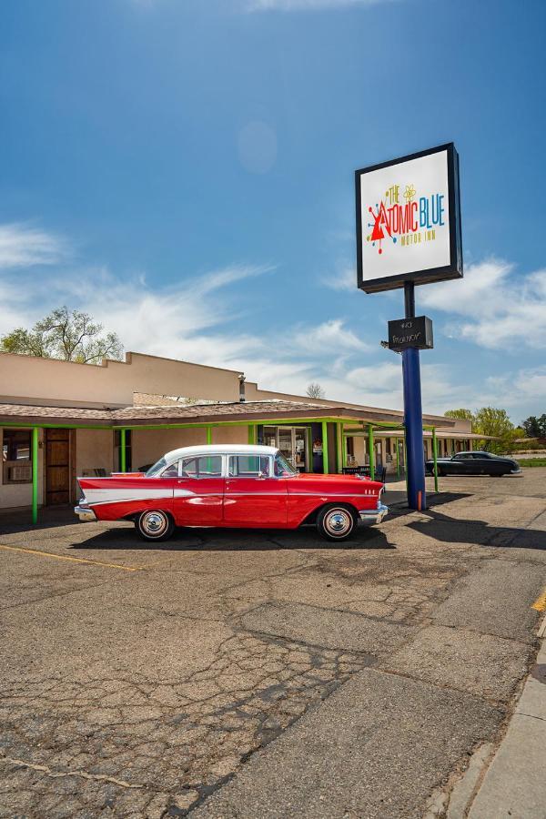 The Atomic Blue Motor-Inn Monticello Extérieur photo